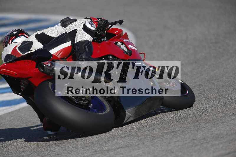 /Archiv-2024/02 29.01.-02.02.2024 Moto Center Thun Jerez/Gruppe gelb-yellow/backside